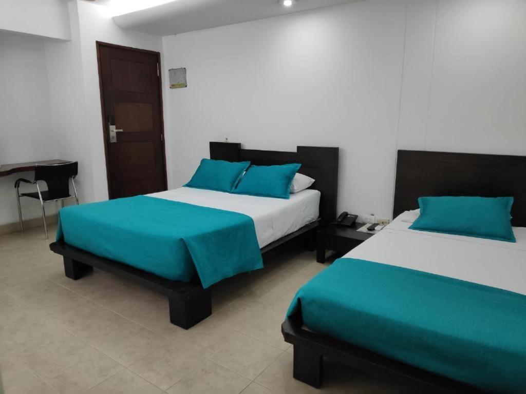 Hotel Mediterraneo Medellin Ngoại thất bức ảnh